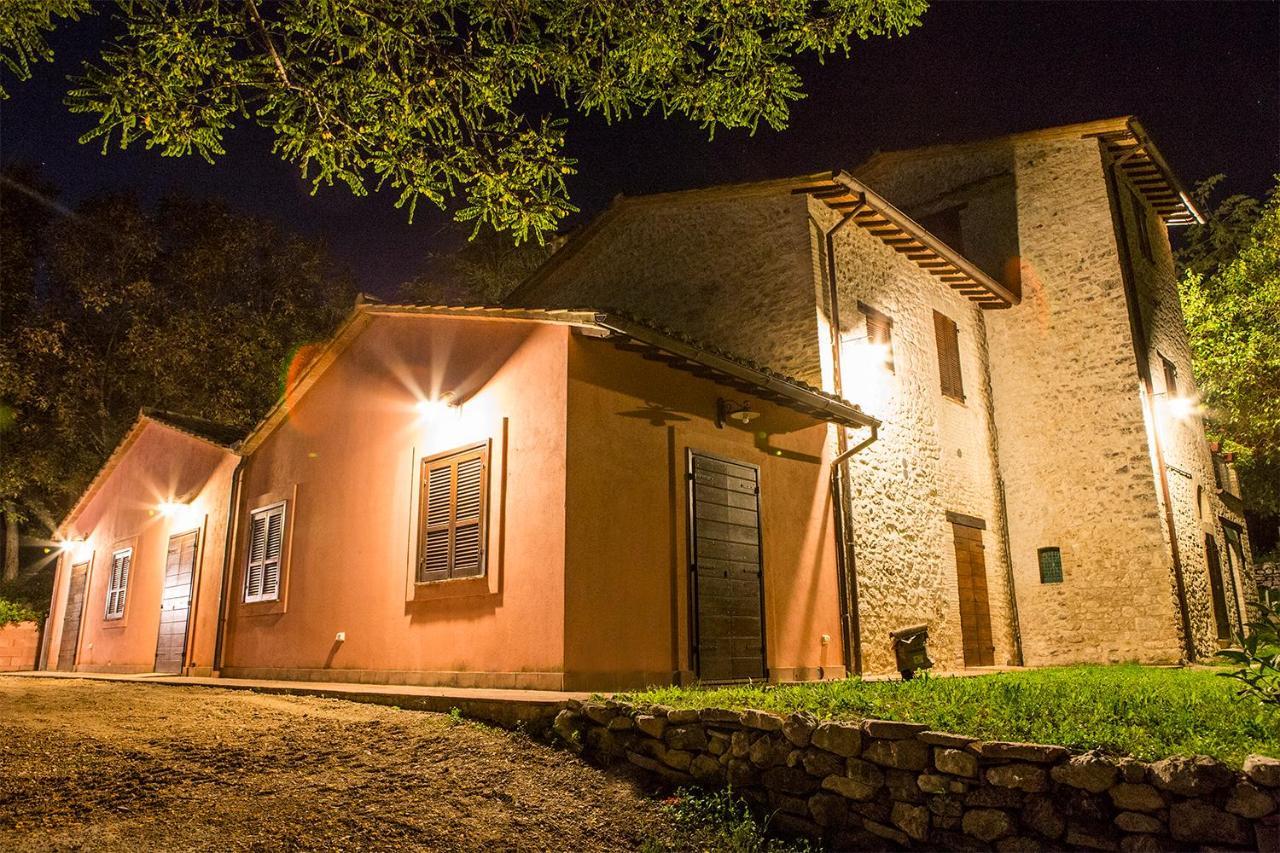 Agriturismo I Melograni Ферентилло Экстерьер фото
